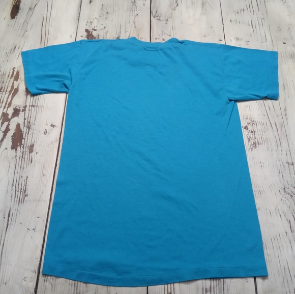 Vintage Victoria Canada Tee - Picture 5 of 5